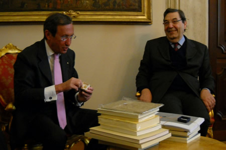 Il prof. Arnaldo Nesti e il pres. Gianfranco Fini